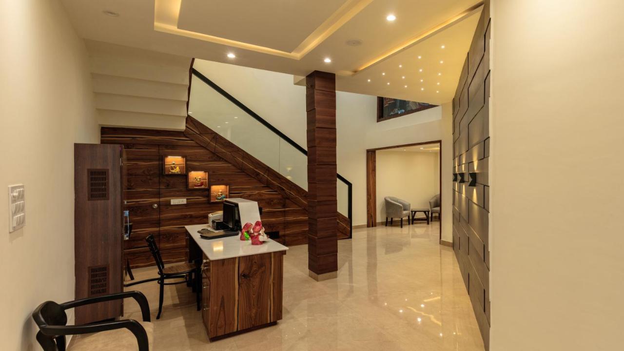 De Manora Homes - Unpretentious Hotel With A Garden , Posh Area Ranjit Avenue Amritsar Extérieur photo